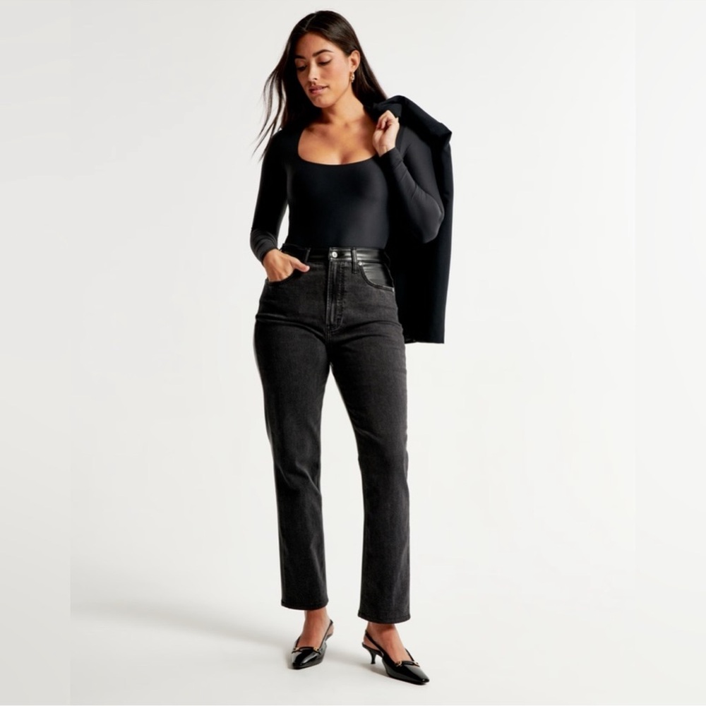 Abercrombie Women's Mixed Fabric Ultra High Rise Ankle Straight Jean
